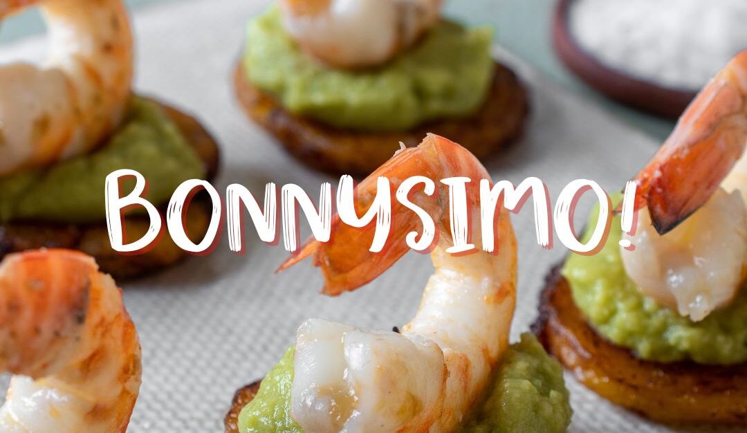 Tostones con guacamole y langostino